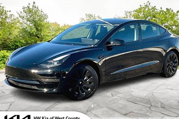 TESLA MODEL 3 2023 5YJ3E1EA0PF647922 image